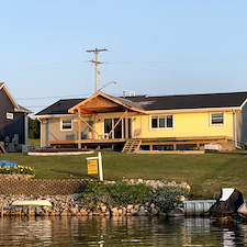 Covered-porch-and-expansive-deck-on-Lake-Somerset-MI 7